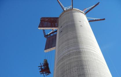 CMI Energy begins assembly of the thermal-solar receiver at Khi Solar One (South Africa).