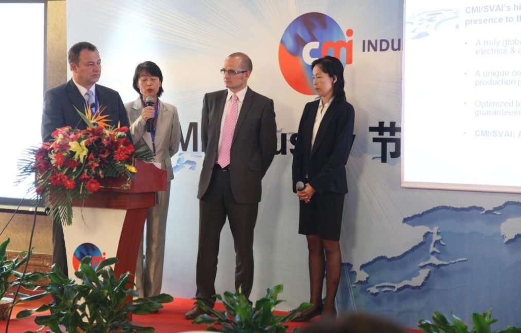 From l. to r.: Jean-Marc Kohlgruber (CMI Industry), Yin Favreliere (CMI Industry), Stanislas Mauuary (Siemens VAI), Xianhong Xue (Siemens VAI).