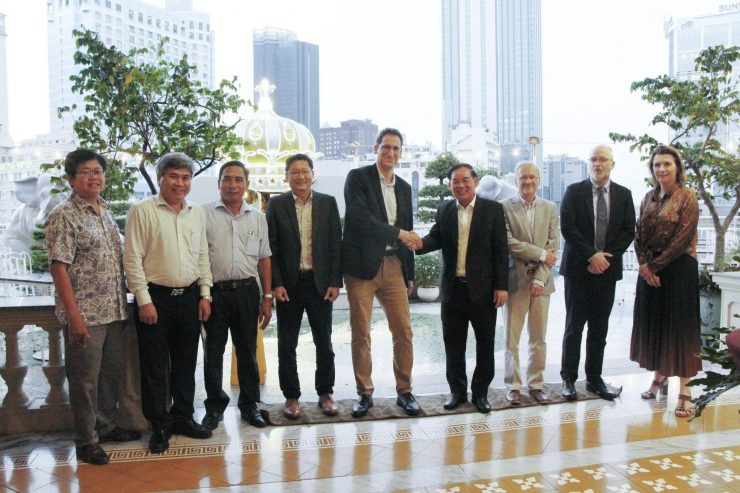 agreement between belgian and vietnamese officials