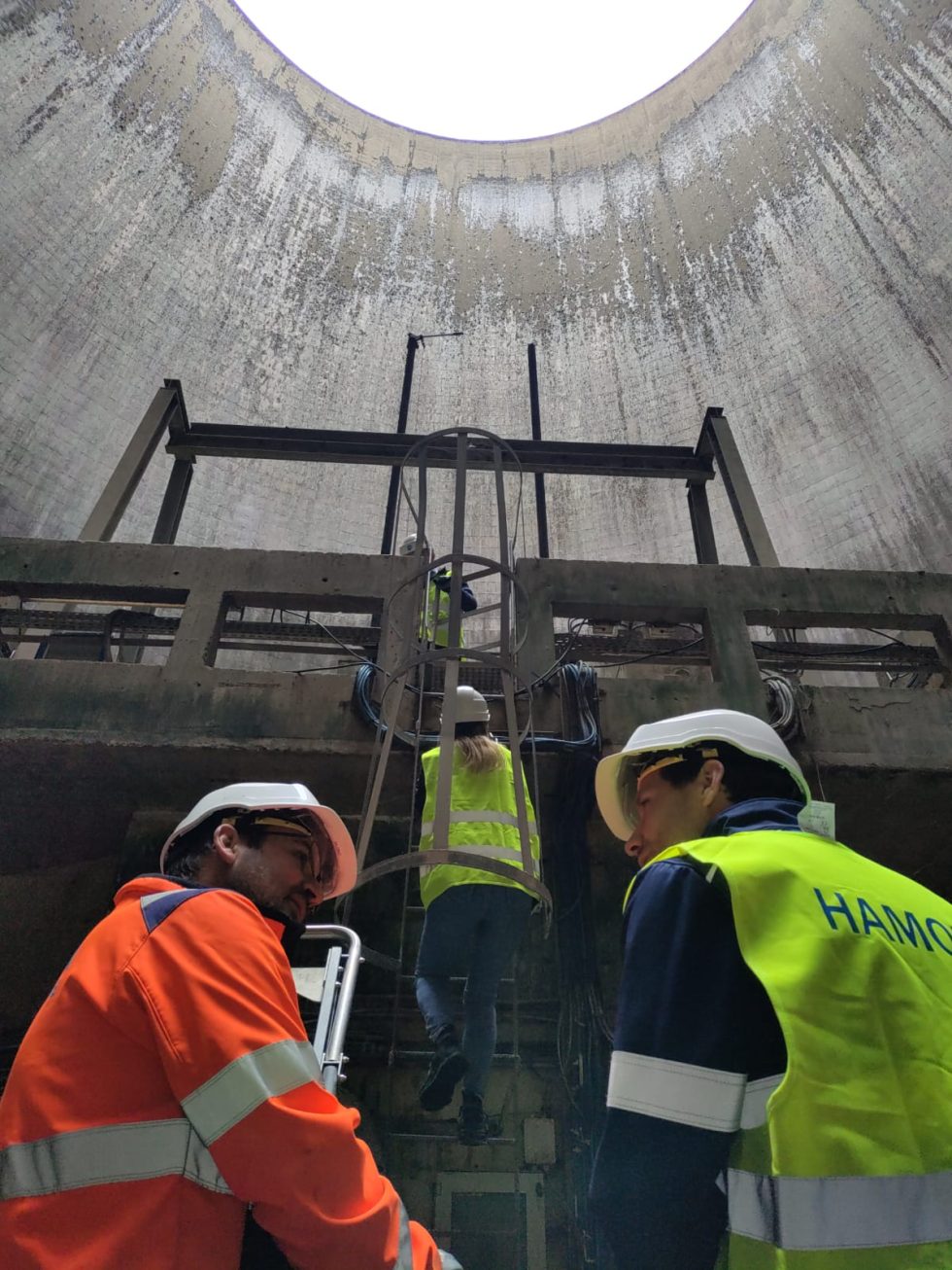 tour de refroidissement John Cockerill Hamon à la centrale nucléaire de Belleville (France)
