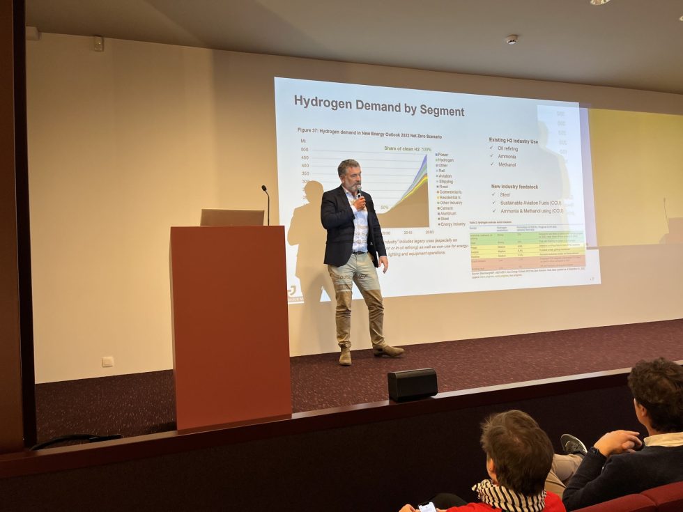 Visite d'industriels dunkerquois chez John Cockerill