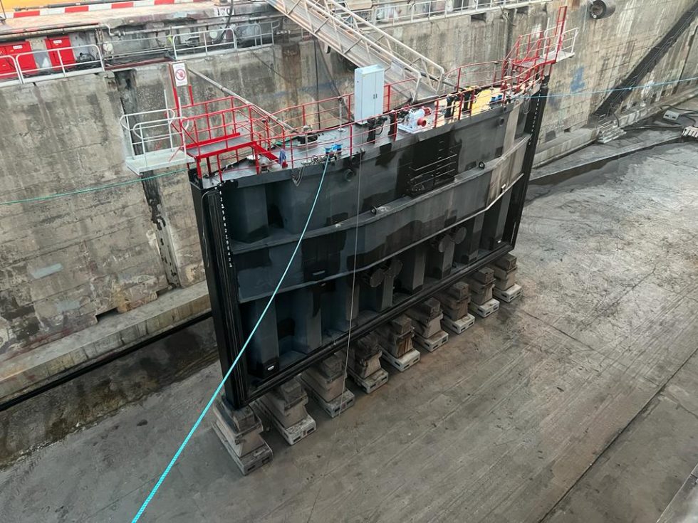 bateau porte port maritime Marseille