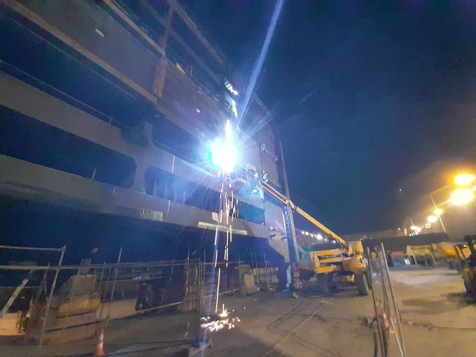 bateau porte port maritime Marseille